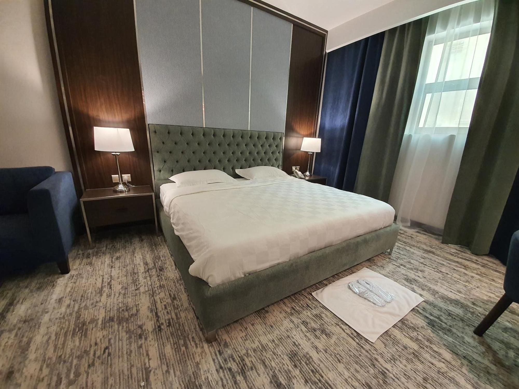 Lily Hotel Suite Mubarraz Al-Hofuf Phòng bức ảnh
