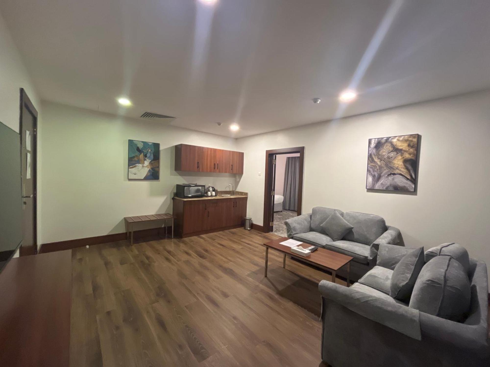 Lily Hotel Suite Mubarraz Al-Hofuf Ngoại thất bức ảnh