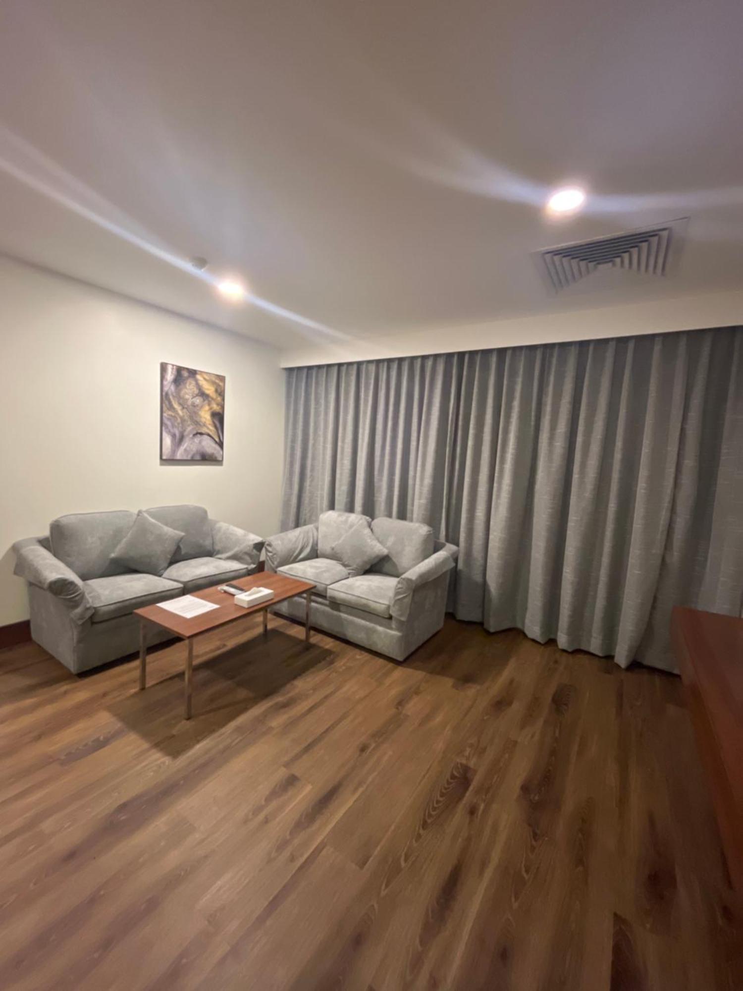 Lily Hotel Suite Mubarraz Al-Hofuf Ngoại thất bức ảnh